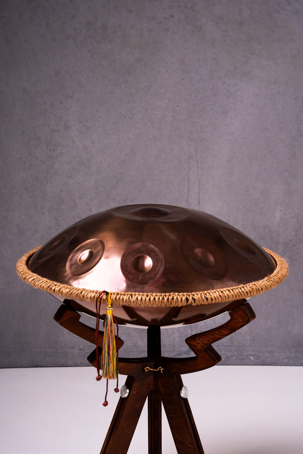 Soporte Retráctil de Piso para Handpan - Vista alternativa